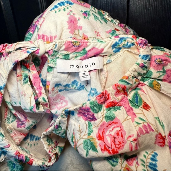 Moodie Floral Dress Puff Sleeves M - Picture 10 of 12